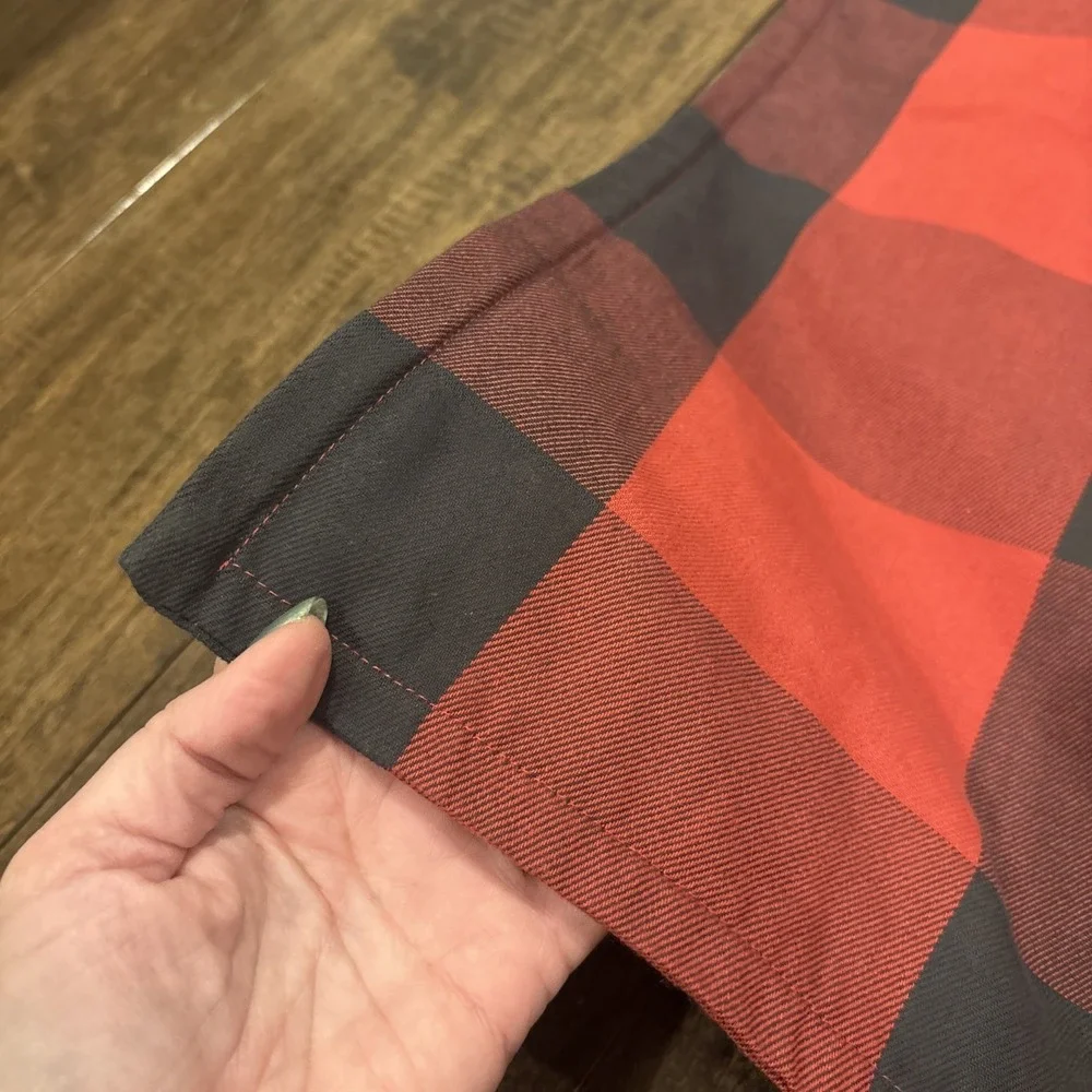 Pottery Barn Pillow Covers Bryce Buffalo Check Red/Black Euro Sham 24x24‎ (2)